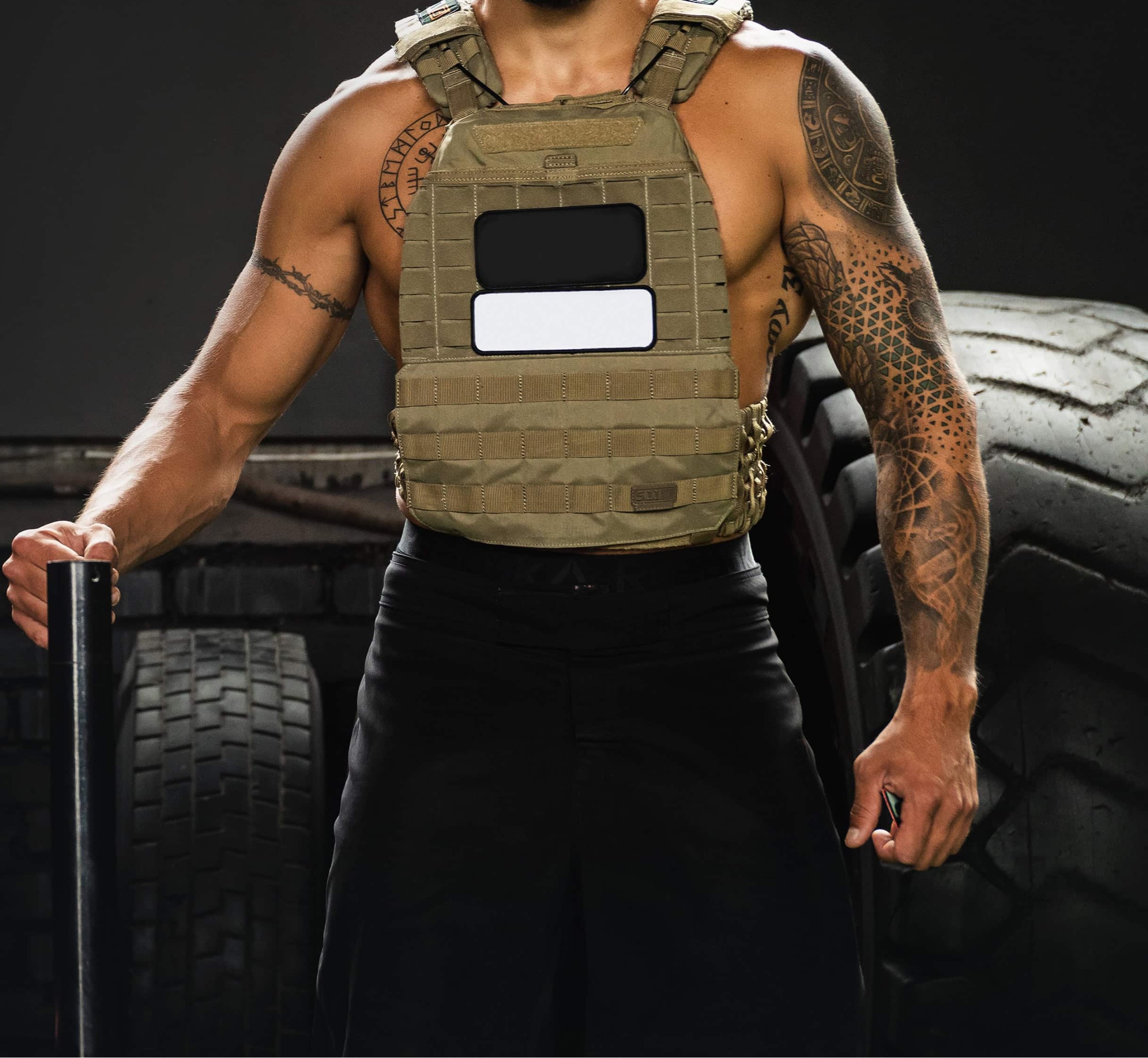 athlete-weighted-vest fit person wearing weighted vest